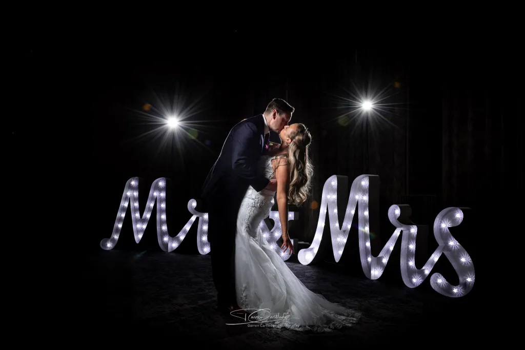 15 Must have wedding photos - First Dance